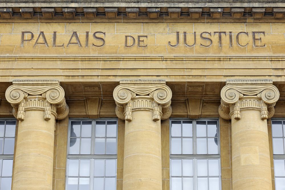 condamnation palais justice francaise